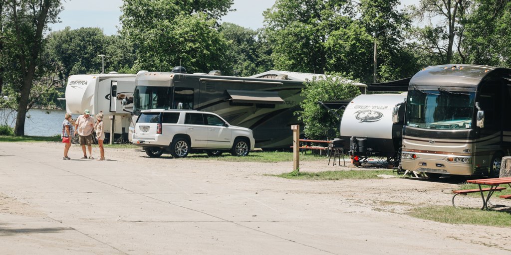 01 Campgrounds Hero D