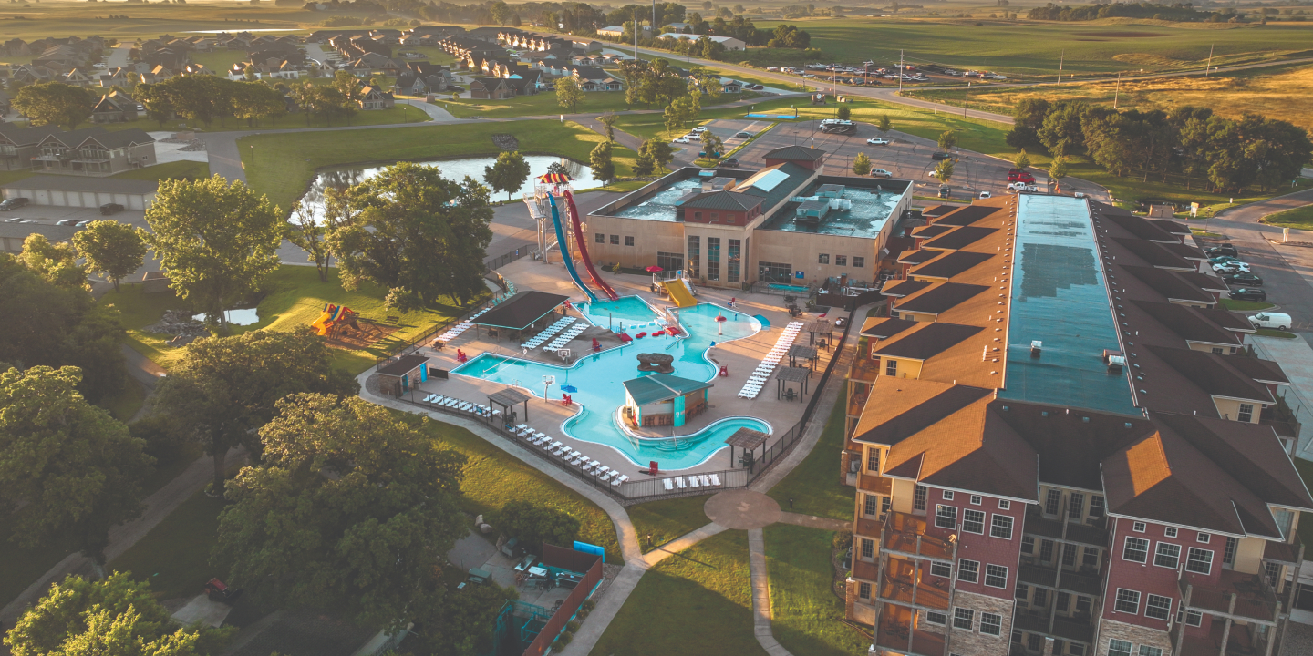 Okoboji Tourism Committee 3 01 Stay Hero D 1