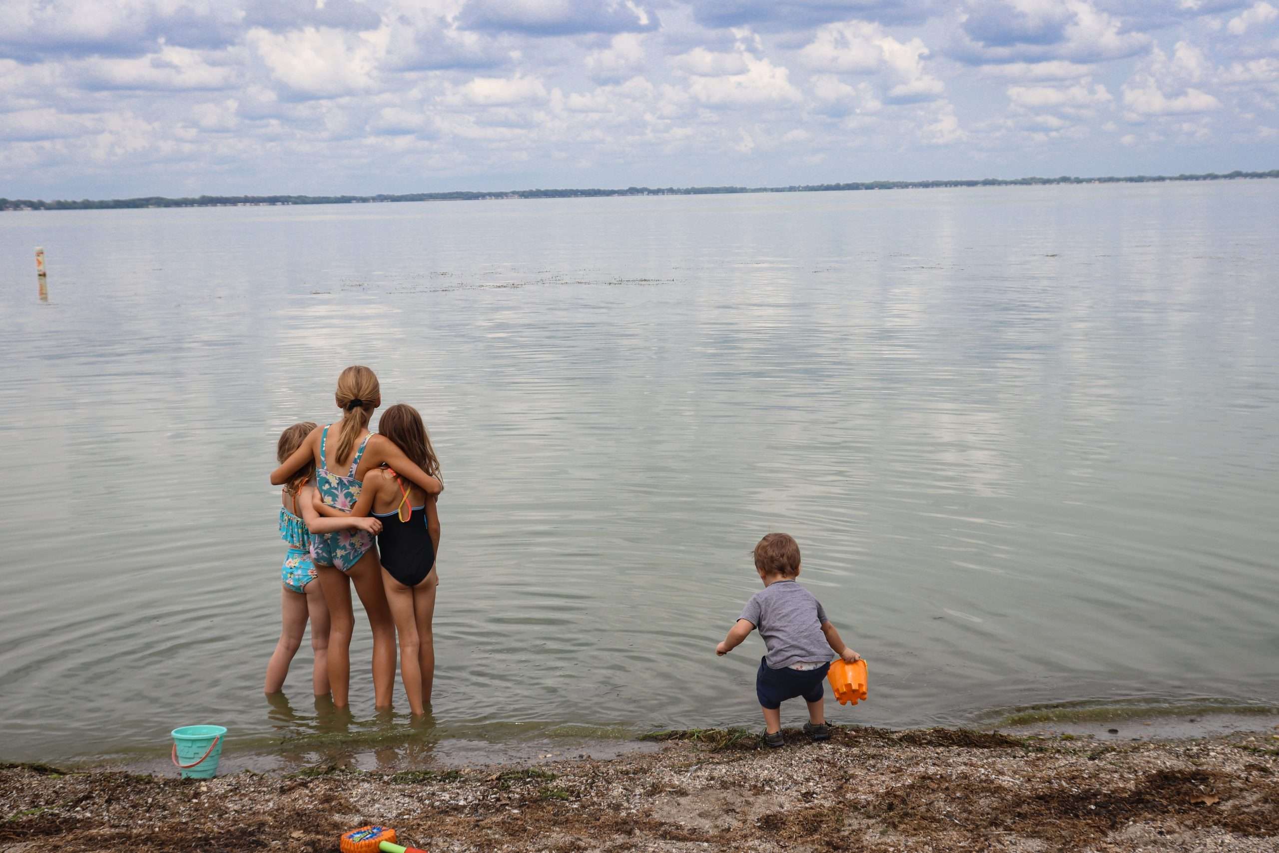 24.spillway_beach_kids.2