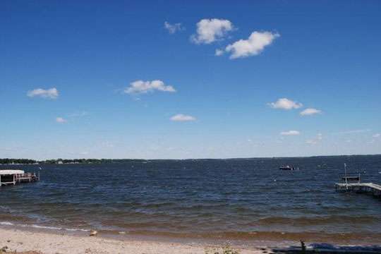 2798 big spirit lake large