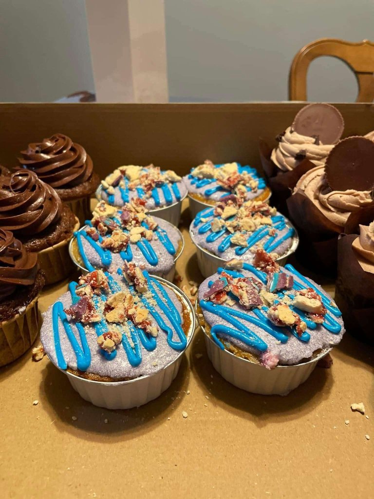 B&J's Sweets - Homemade Cakes & Cupcakes 3 465653256 122096645756615319 7807282059889368262 n