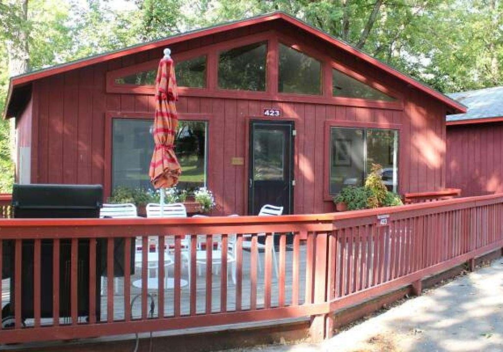 Fillenwarth Beach Resort: The Ultimate Family Resort Destination 4 Fillenwarth Beach Resort Cabin