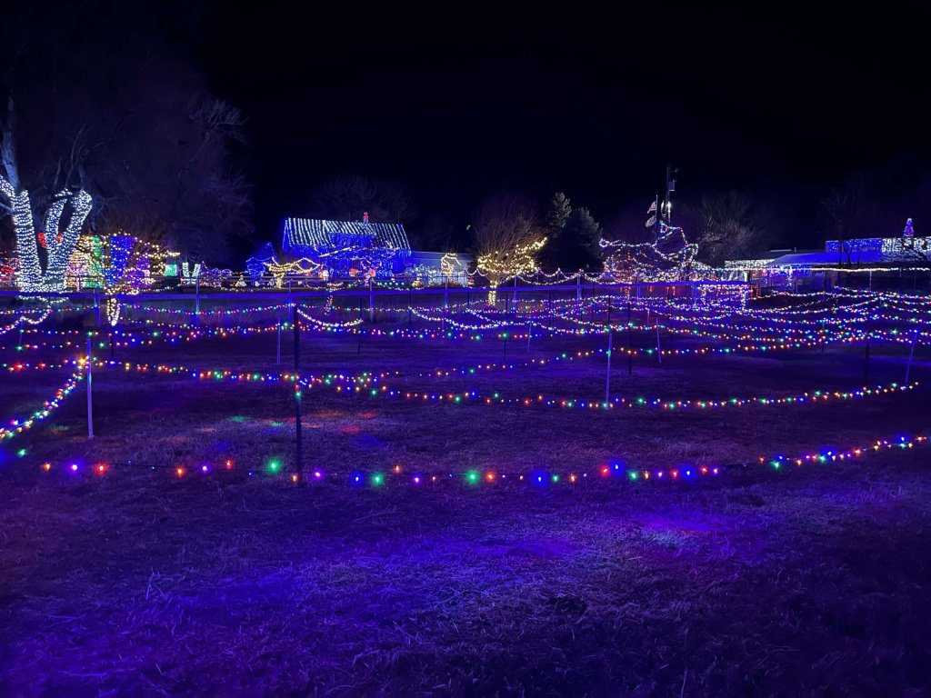 Okoboji Holiday Season Guide 8 IMG 4692 2 copy scaled 1