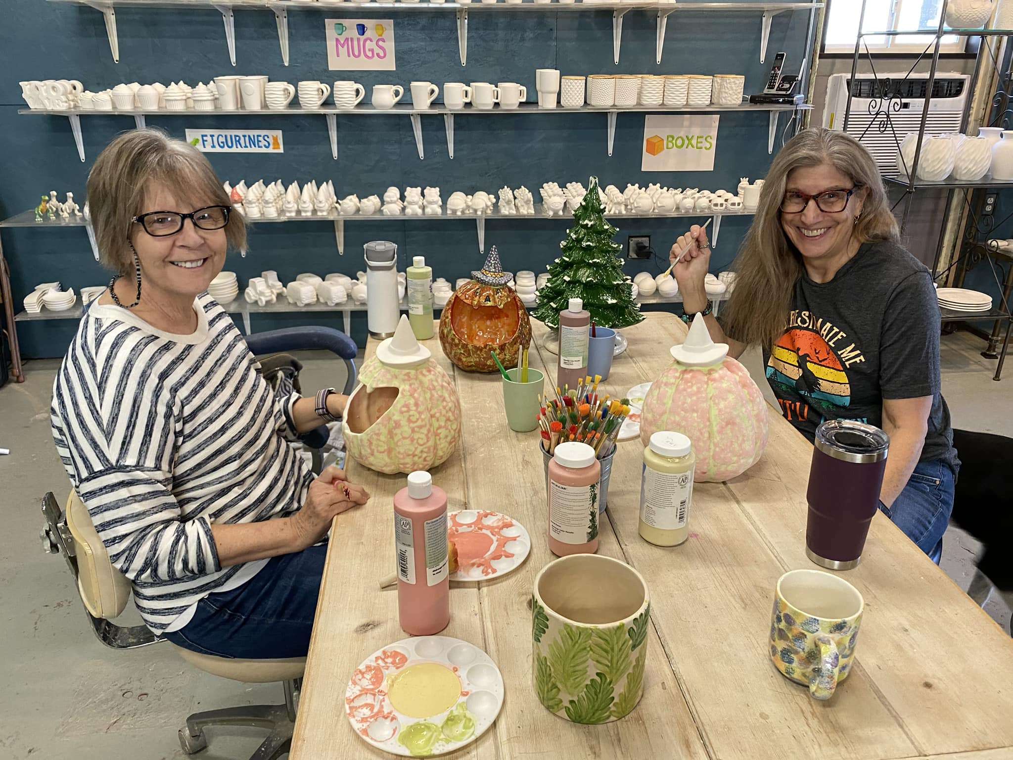 Holiday pottery painting