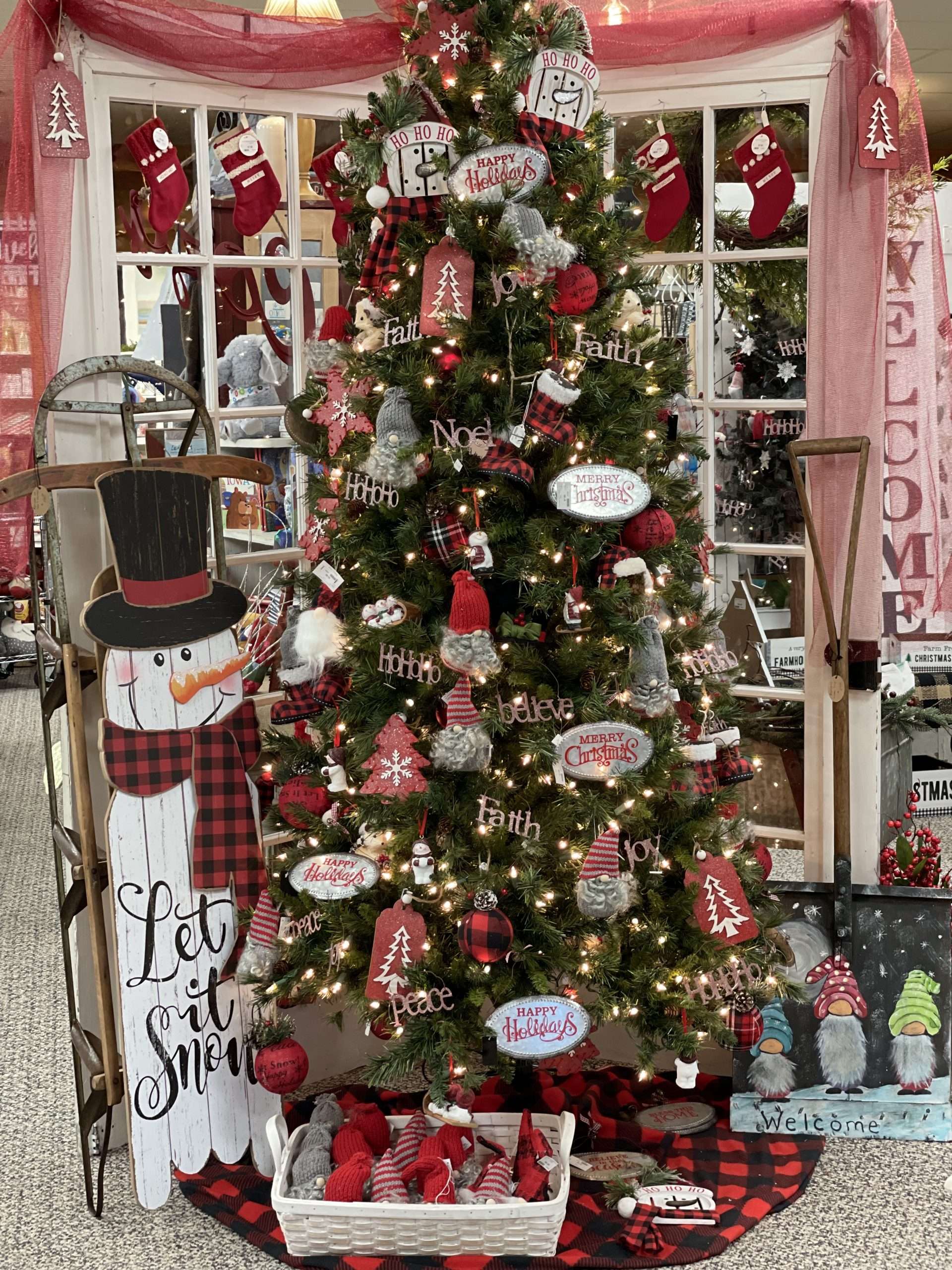 Mary's Gift Shop Christmas Tree