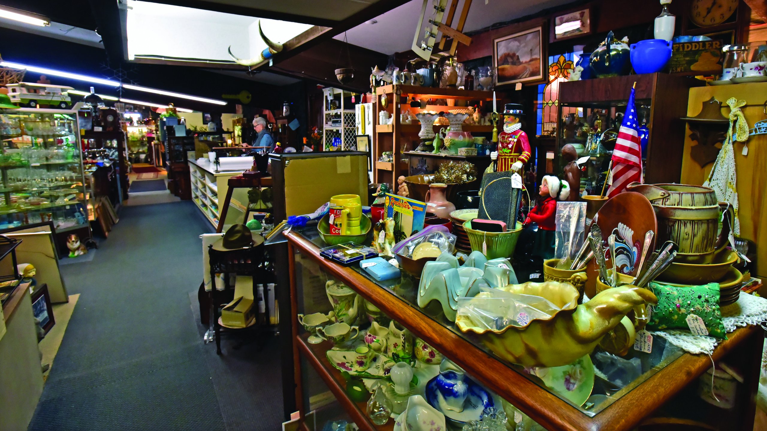 Okoboji Couples Summer Getaway 12 Okoboji Treasure Shopping