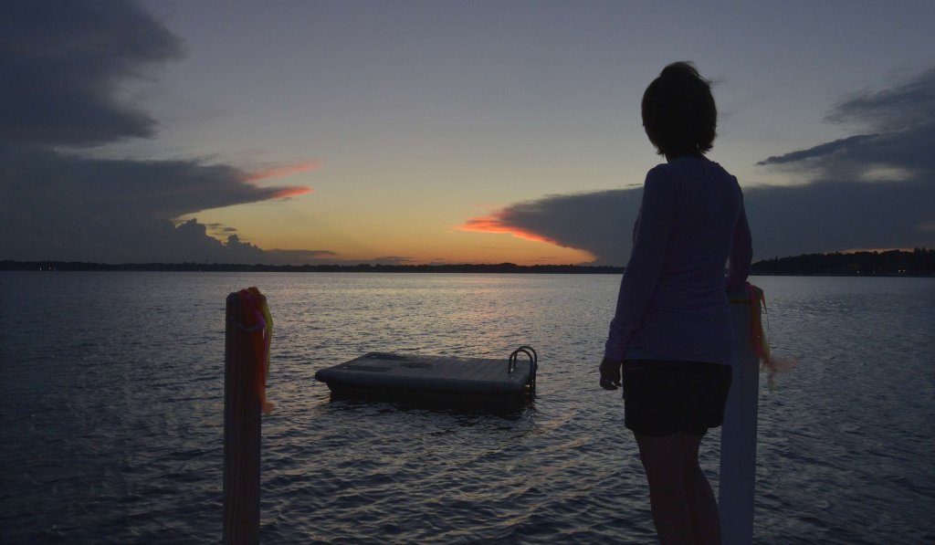 2022.tomgustafson.lakelife (2) Sunset01