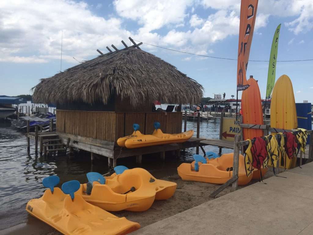 Top Ways to Enjoy On The Water Fun in Okoboji This Sumer 3 boat rental 1