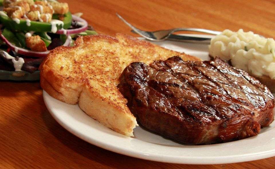 Okoboji Couples Summer Getaway 4 food
