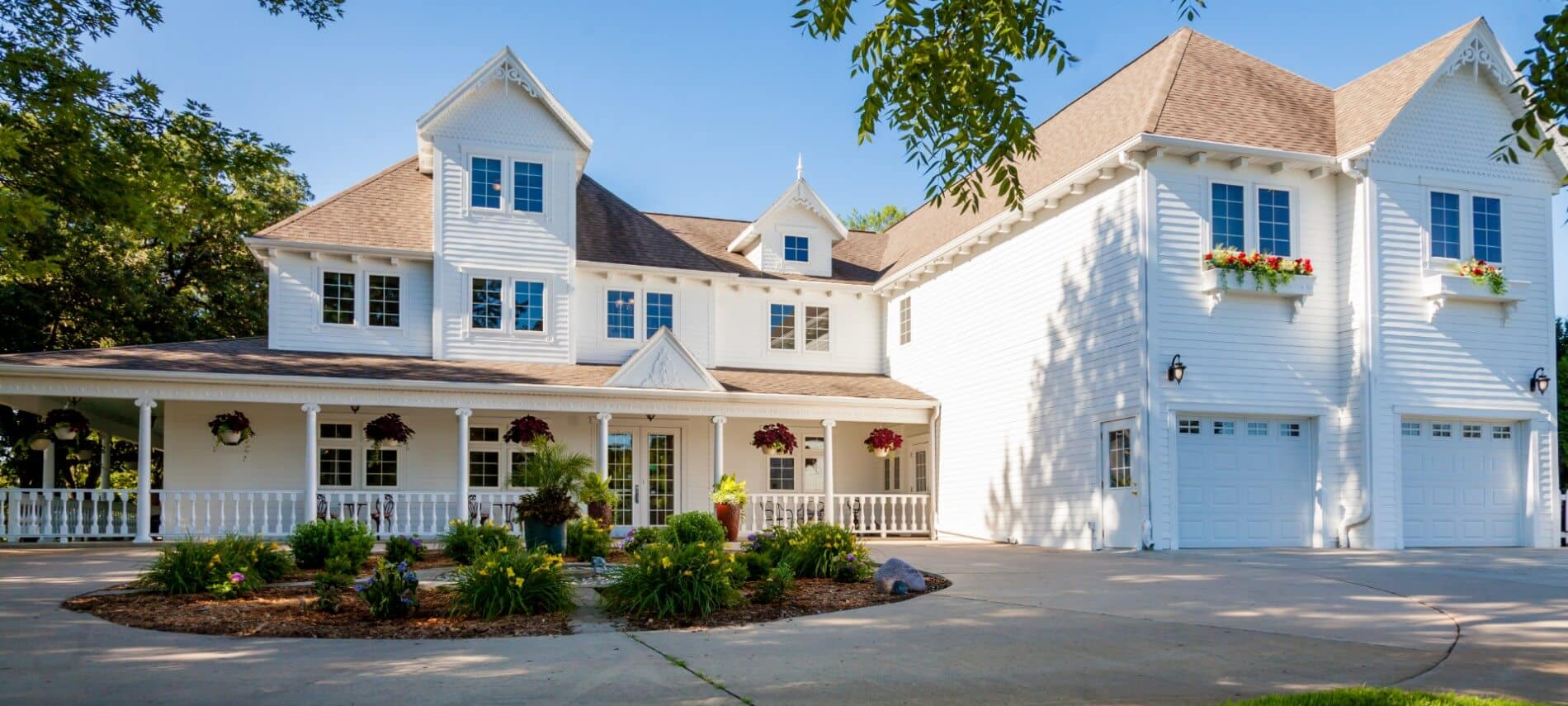 Oakwood Inn