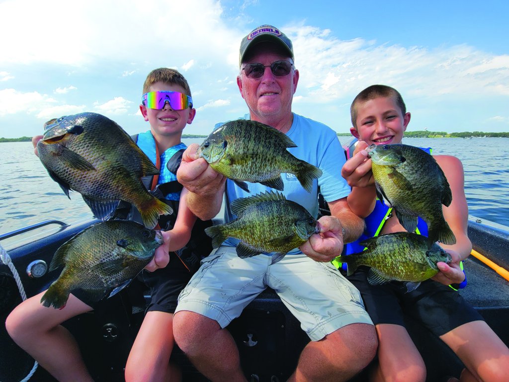 Fishing the Iowa Great Lakes: A Premier Midwest Outdoor Adventure 4 20240624 161137