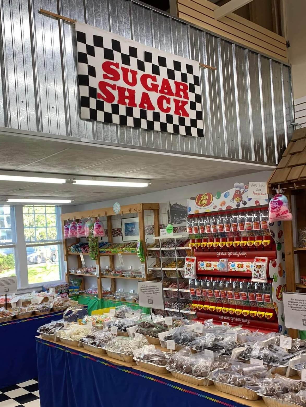 Top Dessert Spots in Okoboji: Ice Cream, Candy Shops & Bakeries 6 473335293 1072114694717980 189365587950326396 n edited