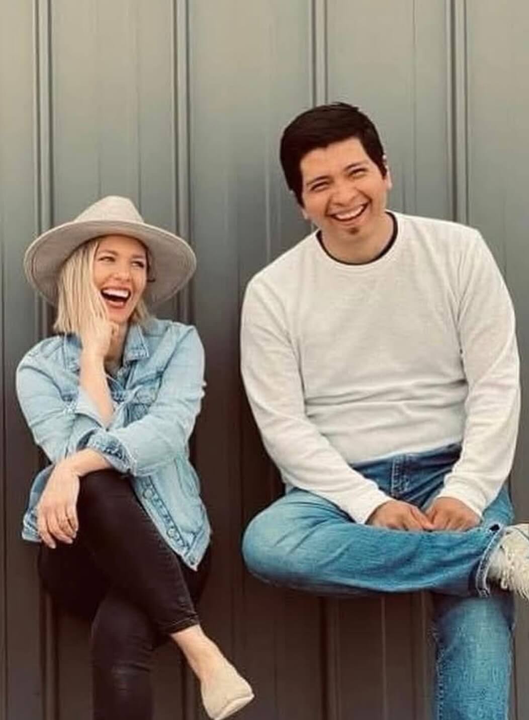 Live music by La Raza 8 Live music by La Raza